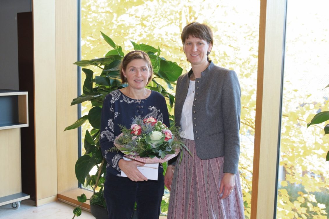 Dank an Claudia Lanzl für den Einsatz bei der Schulweg-Sicherheit